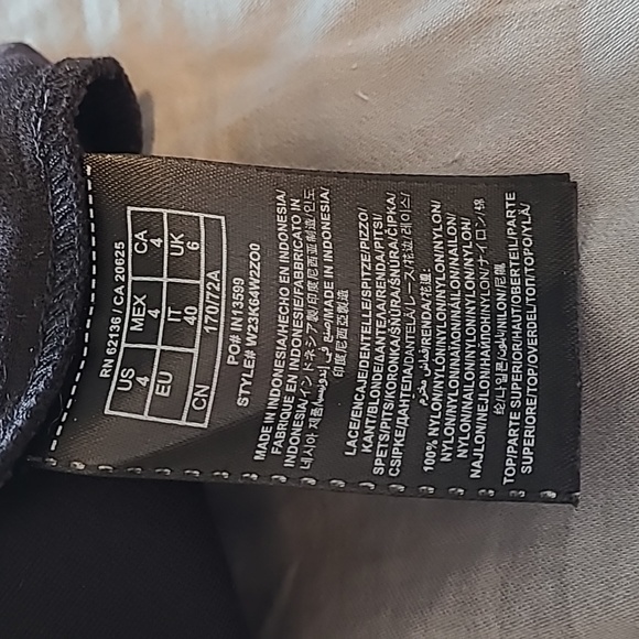 *2/$30 summer clearout* Guess LBD (s.4) EUC - Picture 9 of 11